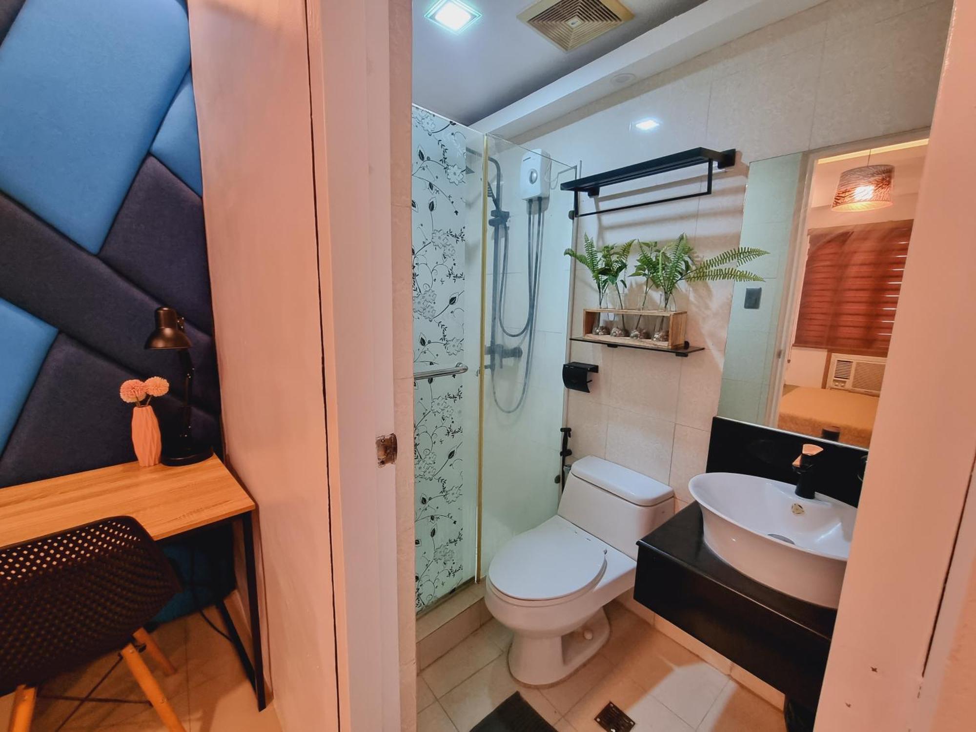 Legarse Staycation At Montecito Residential Resort Манила Екстериор снимка