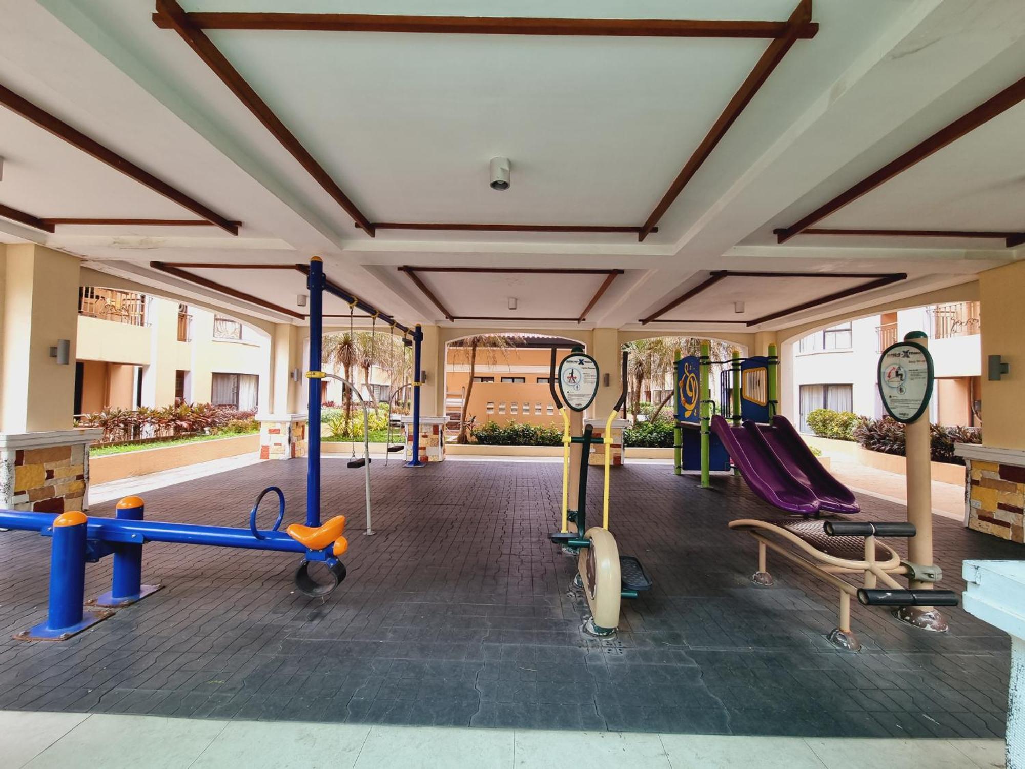 Legarse Staycation At Montecito Residential Resort Манила Екстериор снимка